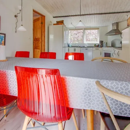 Svend - 1-5km From The Sea In Ne Jutland By Interhome