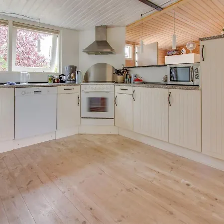 Svend - 1-5km From The Sea In Ne Jutland By Interhome Hals